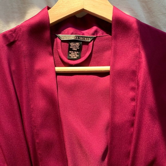 Victoria Secret Dark Pink satin robe - Picture 3 of 3